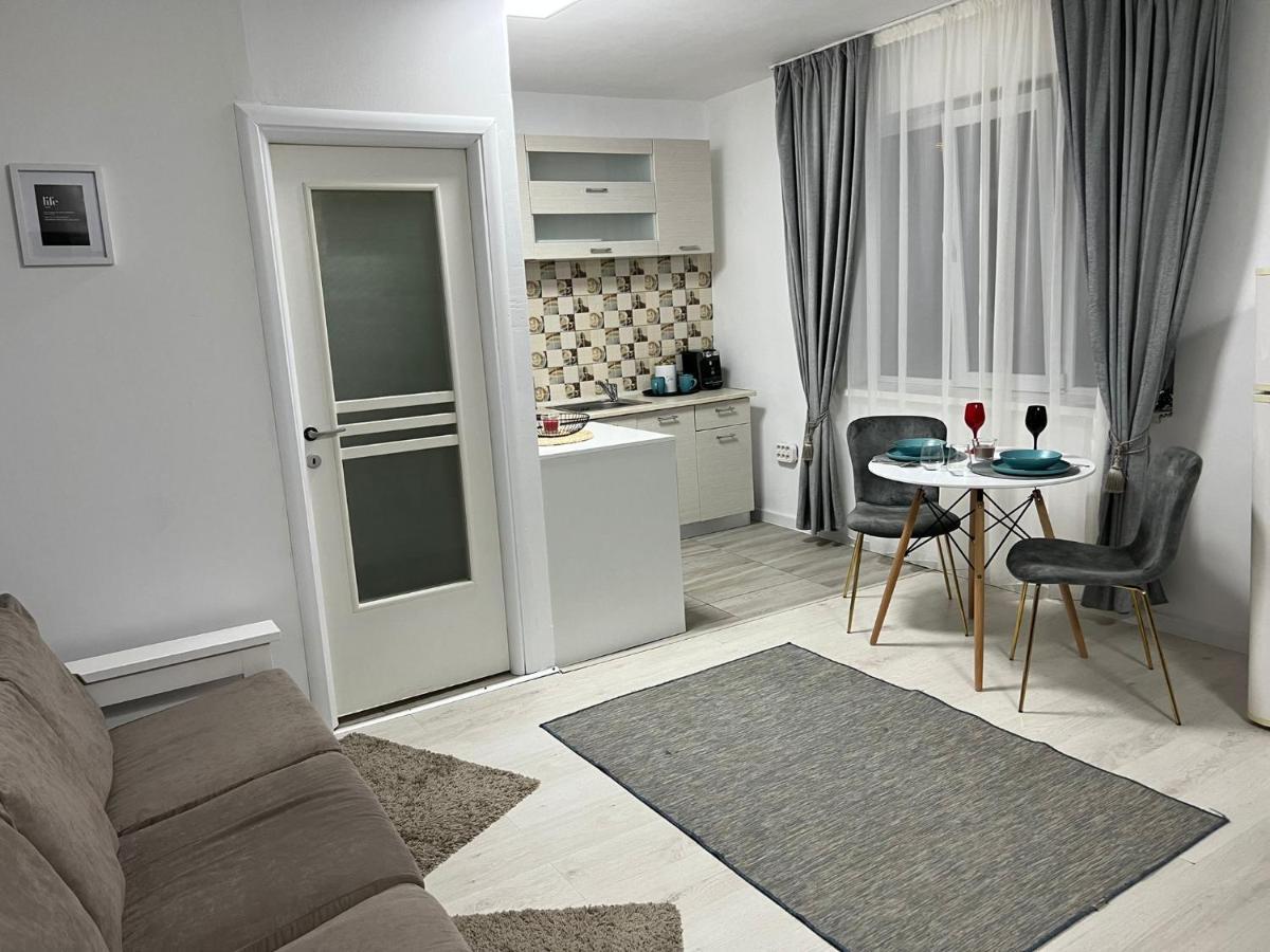 Compact House Apartment Cluj-Napoca Exterior photo