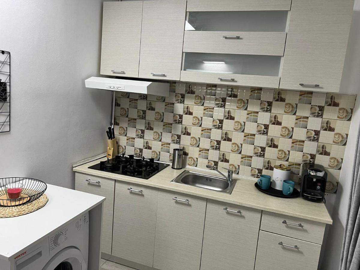Compact House Apartment Cluj-Napoca Exterior photo